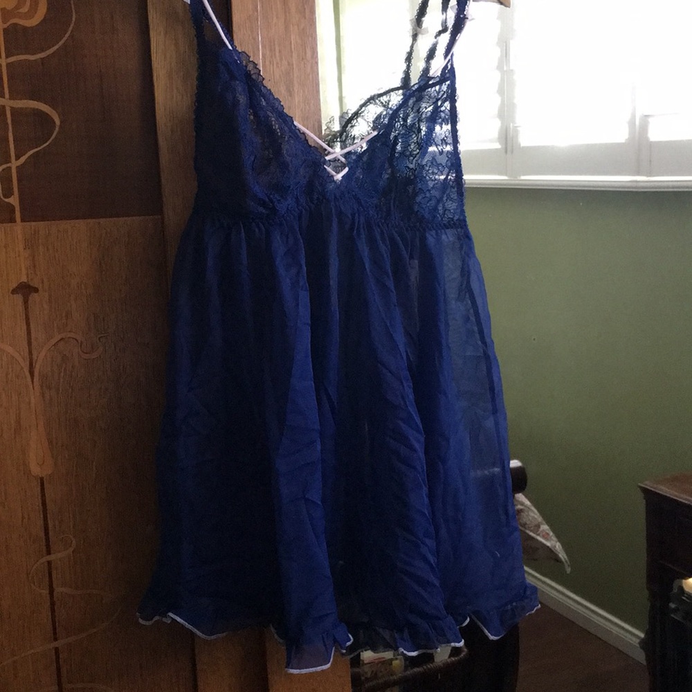NEW Victoria’s Secret negligee